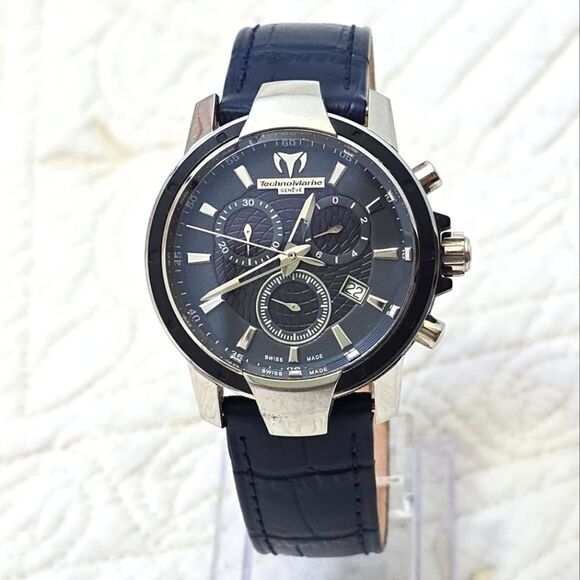EUC Technomarine UF6 Chronograph Women's Sports Casual Watch Swiss Quartz 609010 - Picture 1 of 10